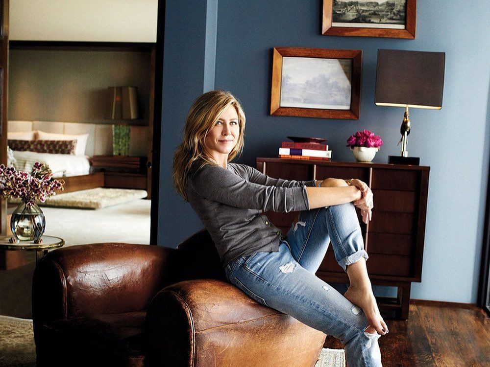 Το σπίτι της Jennifer Aniston στο Bel Air έχει vintage έπιπλα, πίνακες και μοναδική θέα