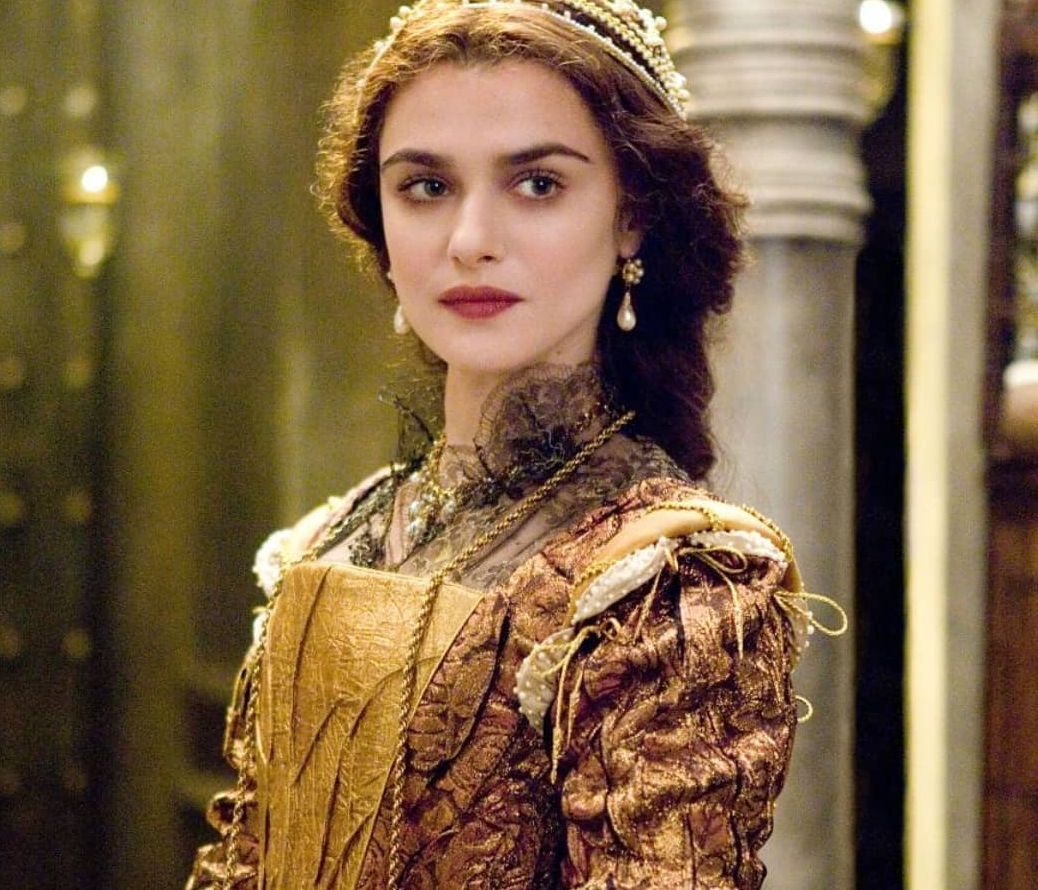 H 48χρονη Rachel Weisz μας δείχνει την φουσκωμένη της κοιλιά σε σπάνια εμφάνιση