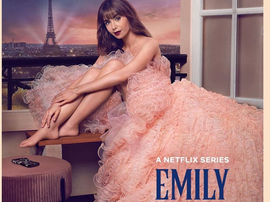 Η Emily in Paris στο trailer της τρίτης σεζόν μαθαίνει πως ακόμα και η μη επιλογή είναι επιλογή!