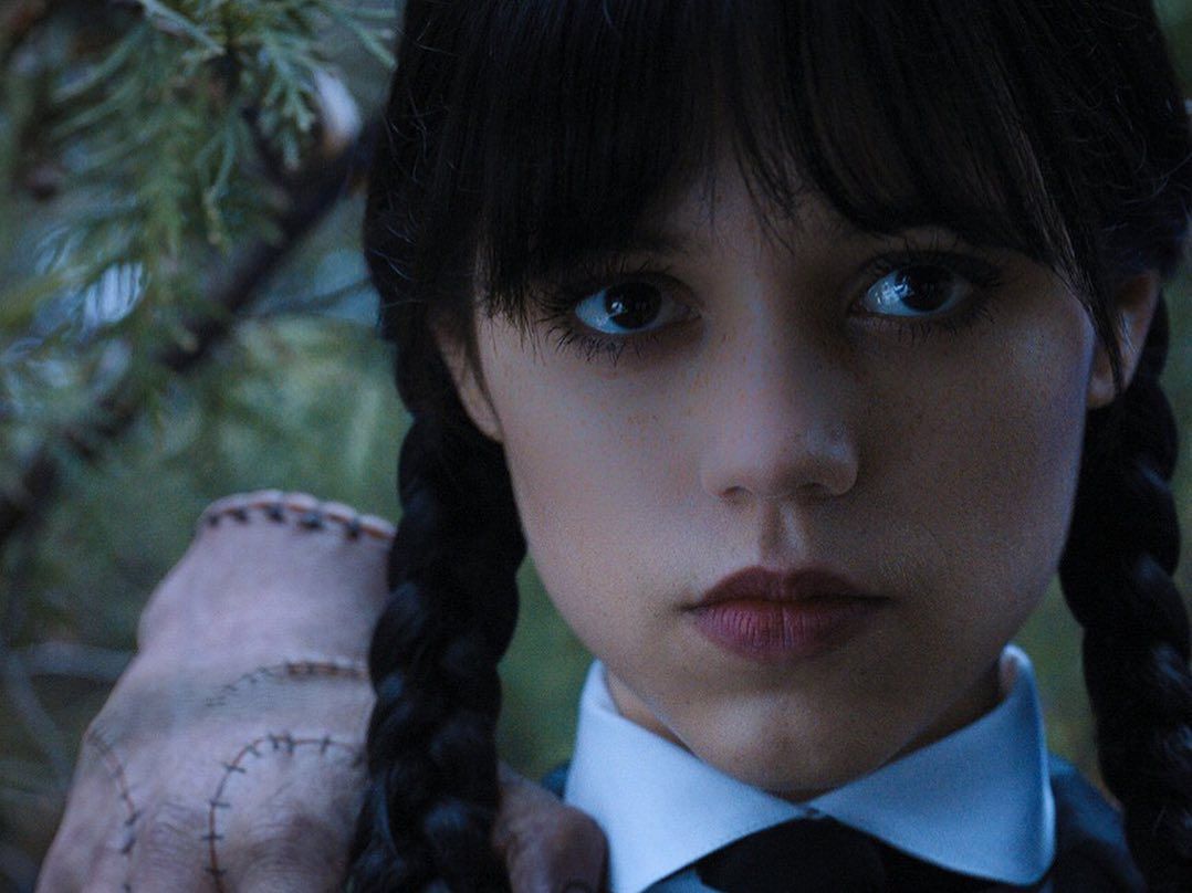 Στις κορυφαίες σειρές του Netflix μπήκε το Wednesday - Γερό παλαμάκι το Thing