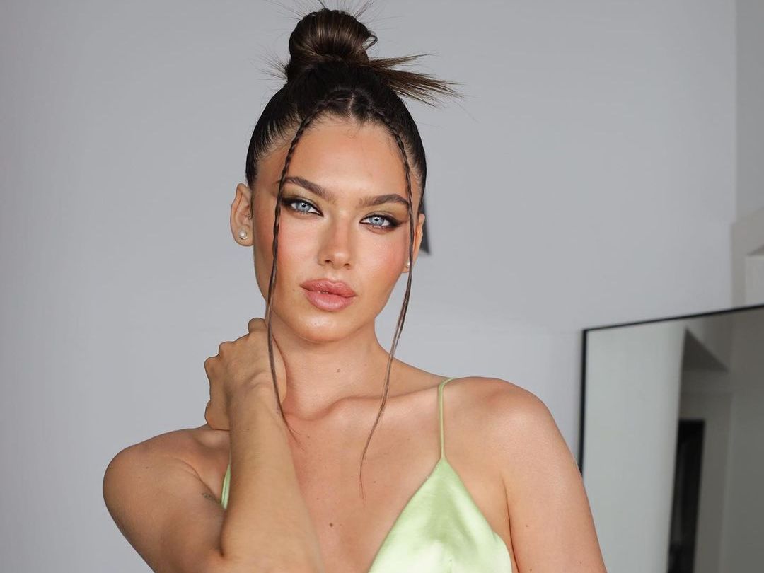 Siren eyes: Το μεγαλύτερο eyeliner trend των '00s επέστρεψε και διχάζει