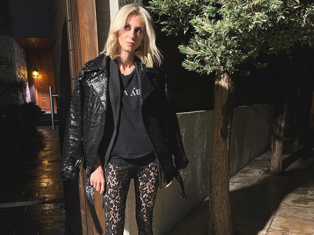 Σοφία Καρβέλα: Το ξέφρενο πάρτι για τα γενέθλιά της και οι πόζες Άννας Βίσση-Νίκου Καρβέλα