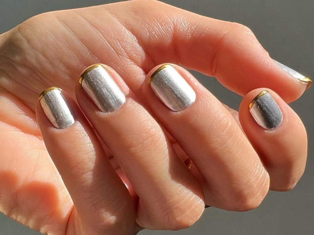 Το frosty French mani και ακόμη 8 hot τάσεις στα νύχια για τα Χριστούγεννα