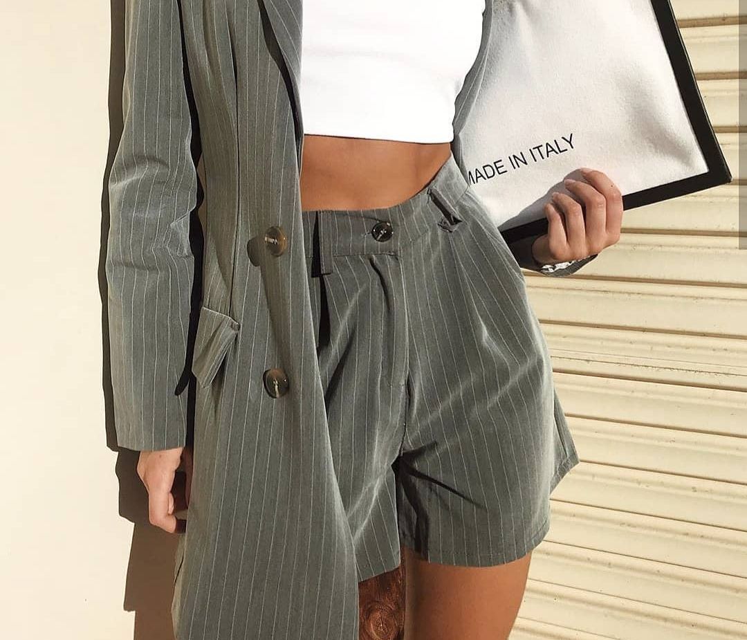 Blazers & Shorts: O συνδυασμός που βλέπουμε παντού στο Instagram αυτό το καλοκαίρι