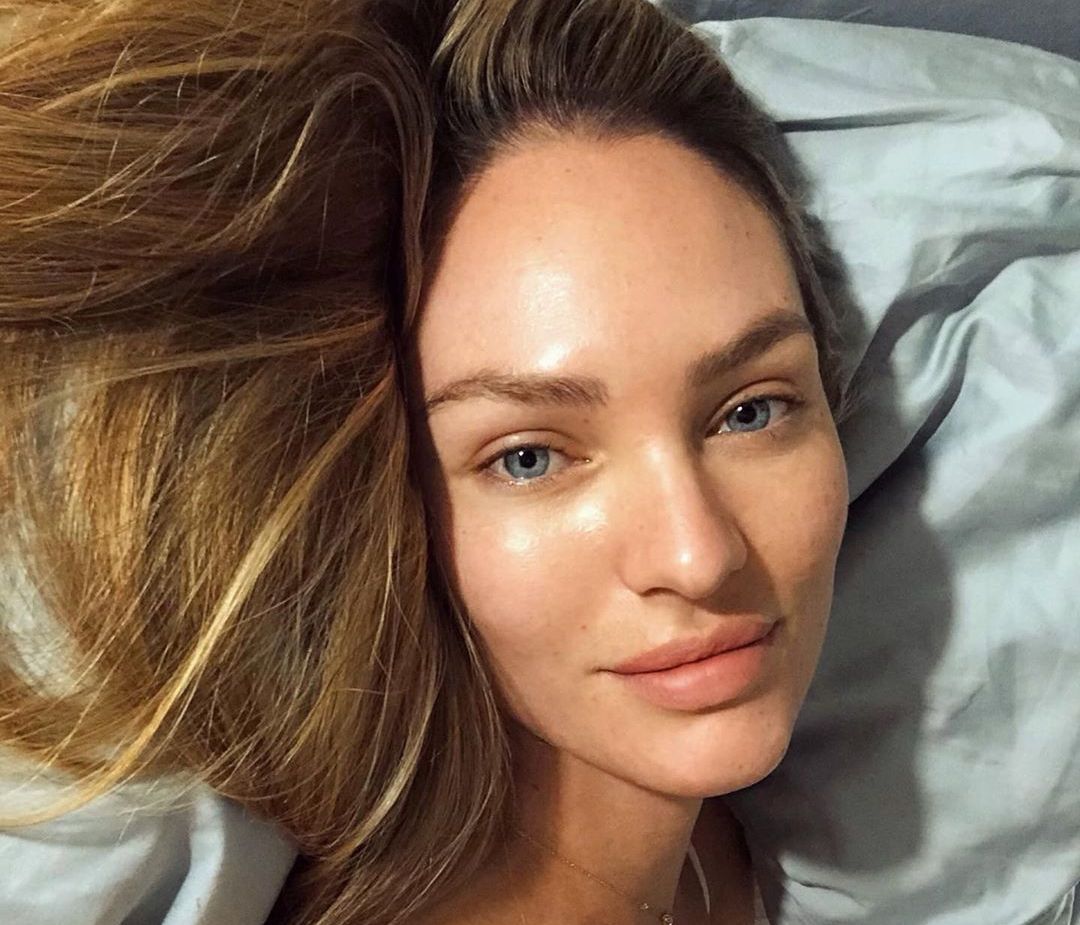 Θυμηθήκαμε τις ωραιότερες no make up φωτογραφίες των Hollywood Stars