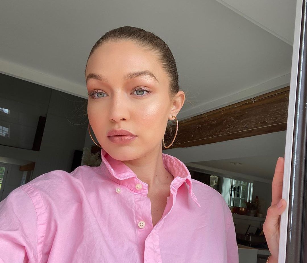 Gigi Hadid: Ποζάρει με τον μπαμπά του μωρού της στην πιο όμορφη φωτό