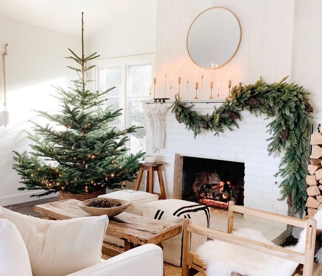 Μπες σε Christmas mood: 7 στολισμένα σαλόνια που θέλουμε να αντιγράψουμε αμέσως (photos)