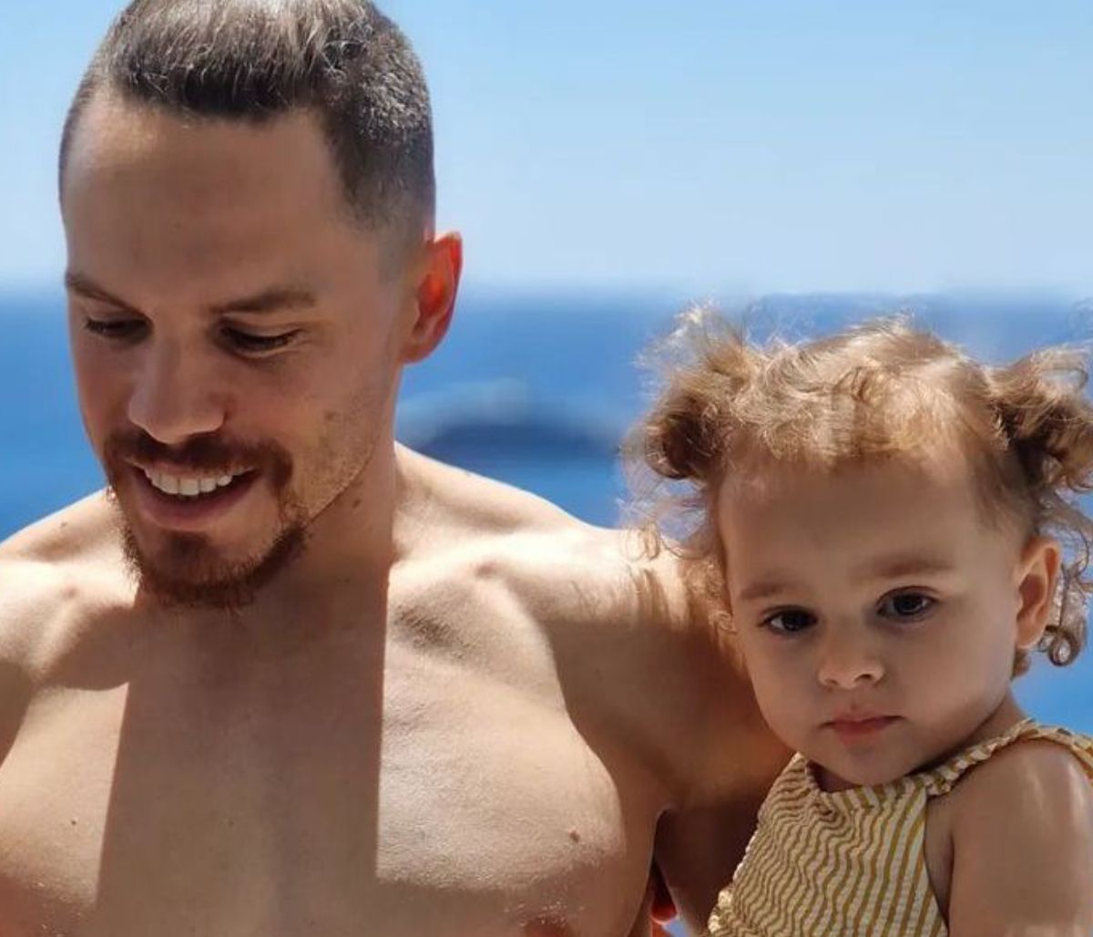Λευτέρης Πετρούνιας: «Mon bébé » - Η νέα υπέροχη selfie με την κόρη του