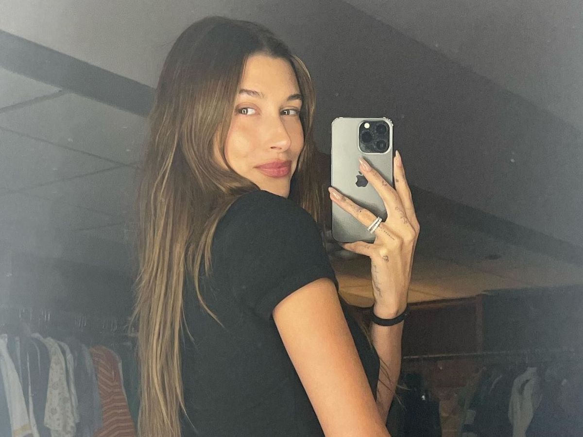 Εύκολες ασκήσεις pilates για να αποκτήσεις γραμμωμένα χέρια - μπορείς να τις κάνει οπουδήποτε