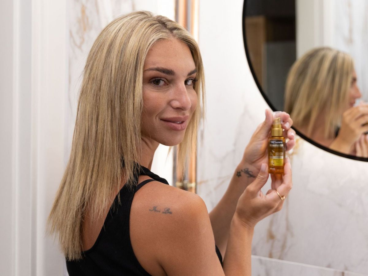 Όλα τα tips για το τέλειο επαγγελματικό ίσιωμα με την υπογραφή του TRESemmé