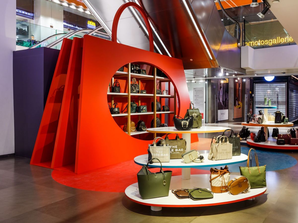 Ένα εντυπωσιακό Pop-Up Store ανοίγει στη στοά Χιρς, στο πολυκατάστημα notos Θεσσαλονίκης!