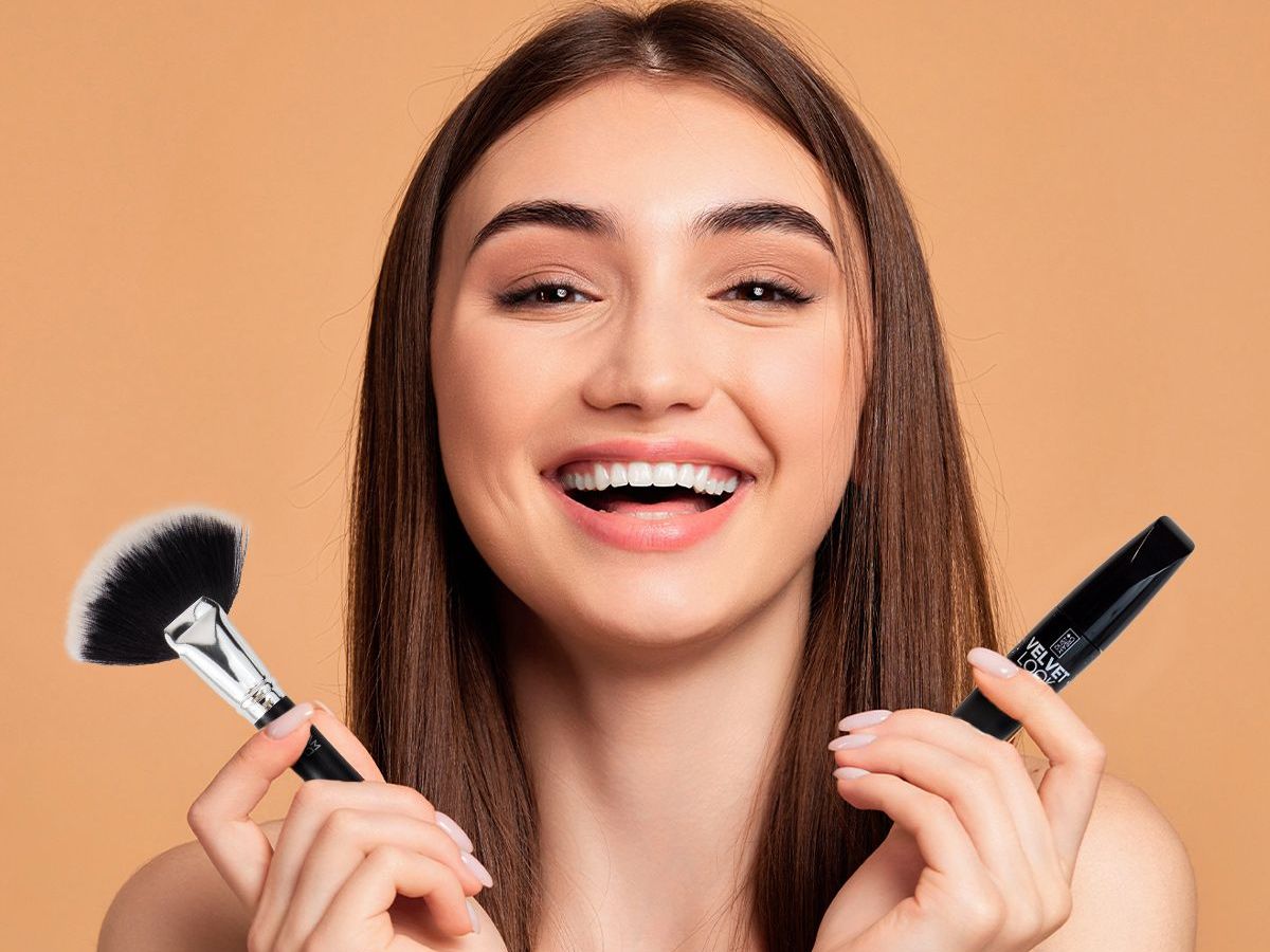 First day at university? Σου έχουμε το ιδανικό makeup look για να καταπλήξεις τα πλήθη!