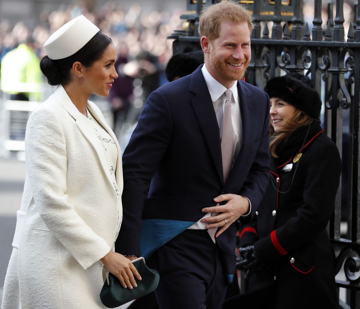 Μeghan Markle: Αυτό είναι το όνομα του μωρού της και θα προκαλέσει μεγάλους καυγάδες