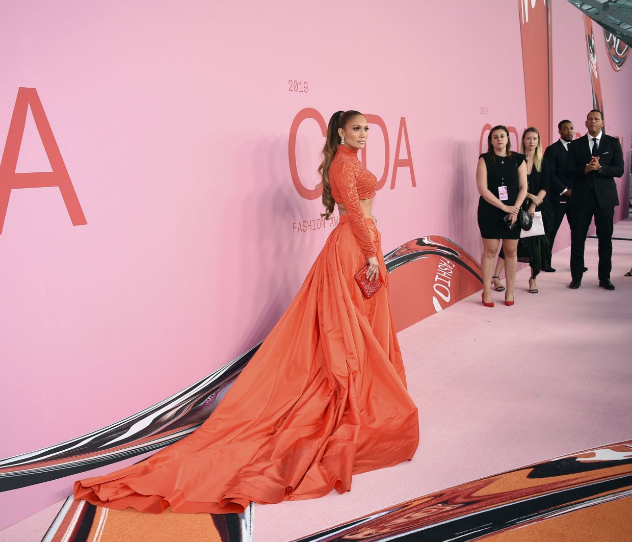 CFDA Fashion Awards 2019: Όλες οι εμφανίσεις από τη μεγάλη βραδιά της μόδας