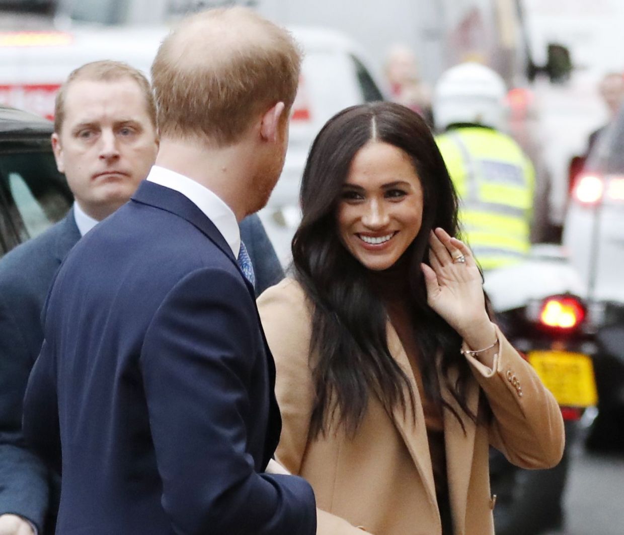 «Τρέμουν οι Kardashians»: Harry και Meghan Markle μετακομίζουν στο Los Angeles