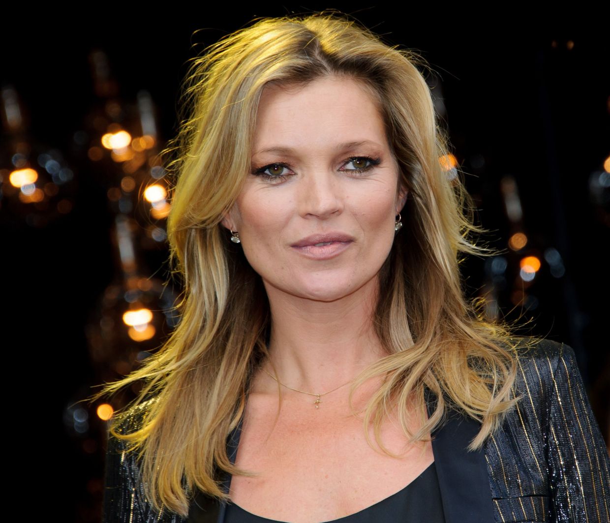Αυτά είναι τα skincare μυστικά της Kate Moss για λαμπερή επιδερμίδα