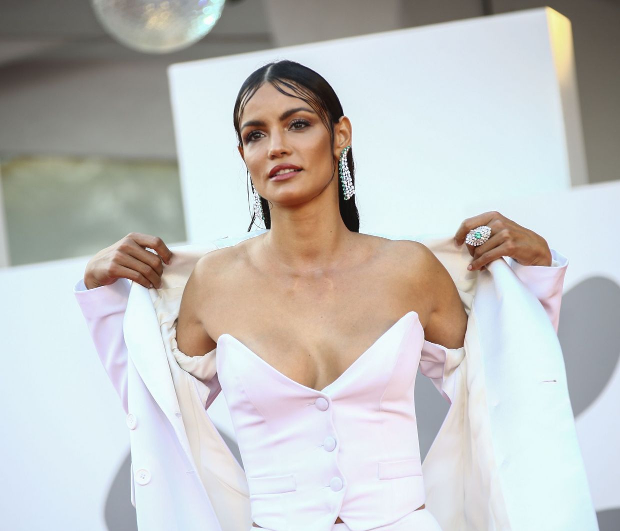 Φεστιβάλ Βενετίας 2021: Τα 5 πιο κομψά beauty looks στο κόκκινο χαλί
