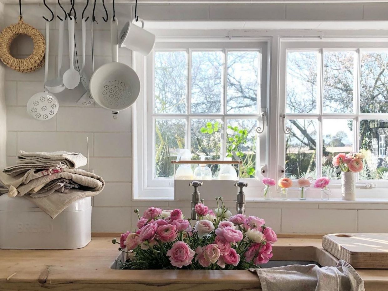 Γιατί το cottagecore design είναι το στυλ της άνοιξης και πώς να το αντιγράψεις με 5 απλά βήματα