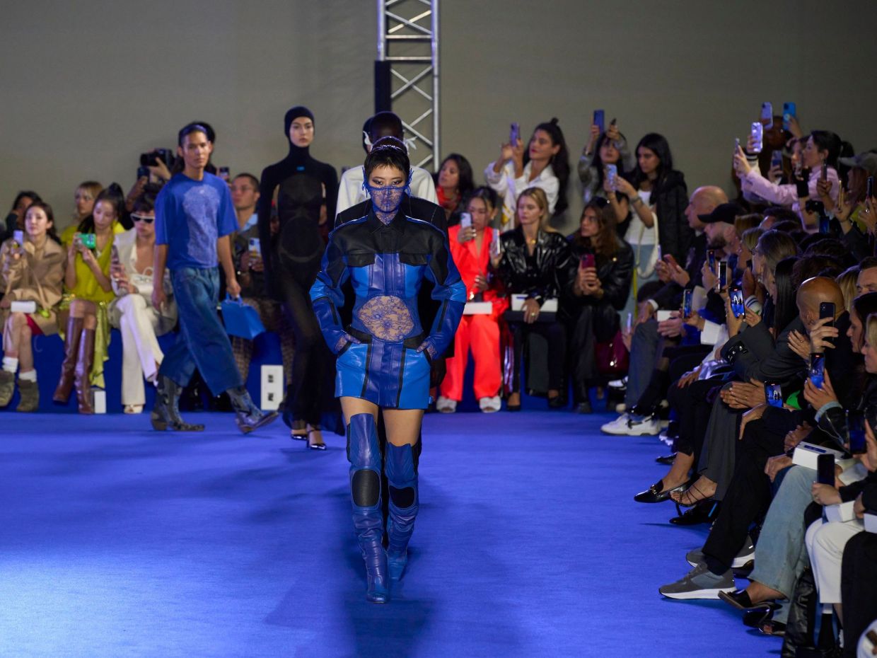 Οff-White: O Virgil Abloh σήμερα θα γινόταν 42 & το όραμά του για το streetwear μένει ακόμα ζωντανό