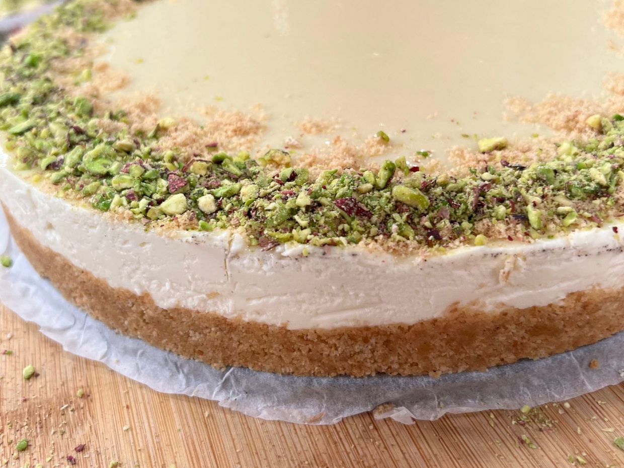 Cheesecake με λευκή σοκολάτα: η πιο γλυκιά συνταγή για αυτήν την Πέμπτη πριν από το 3ήμερο