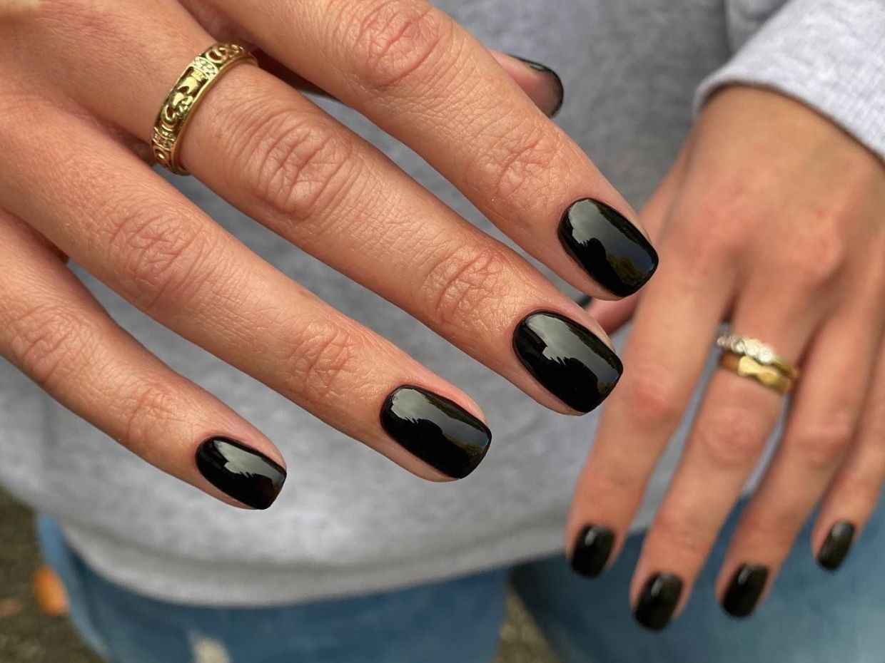 5 tips για τέλειο μαύρο μανικιούρ & 5 nail art για να πάρεις ιδέες