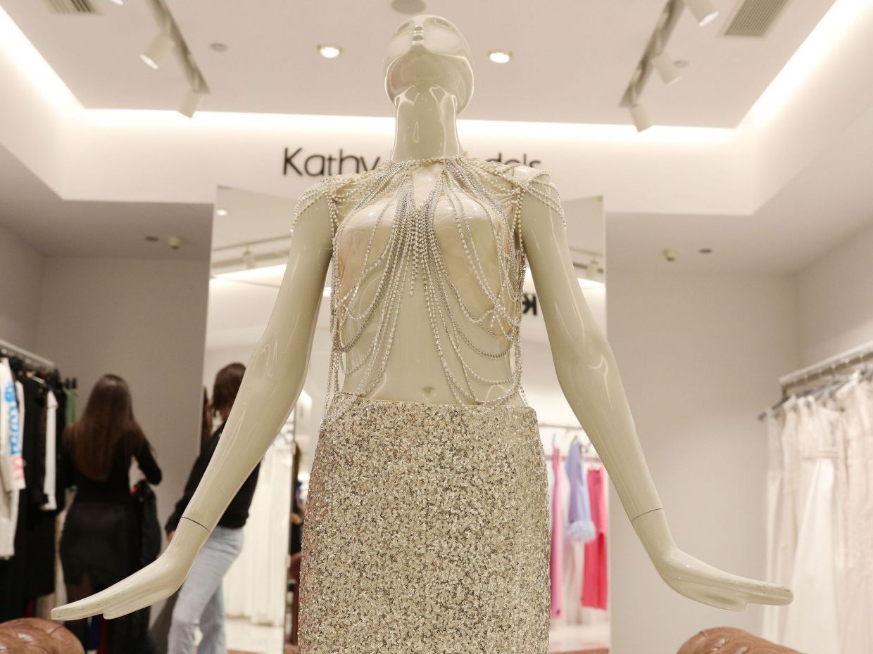 Η Kathy Heyndels μας κάλεσε στο πιο hot fashion gathering στο corner του brand στο attica City Link