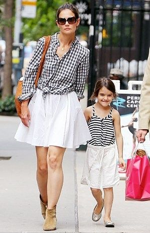 Μάθετε το αστρονομικό ποσό που ξόδεψε η Katie Holmes για χριστουγεννιάτικα δώρα της Suri
