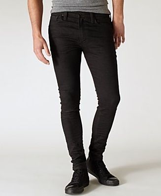 Μπερδέψτε τα μπούτια σας: Η νέα συλλογή jeans της Levi’s