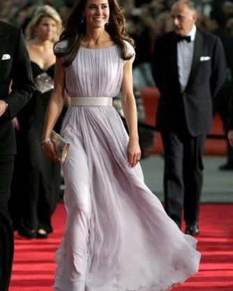 Πλάκα μας κάνει; Δείτε την Kate Middleton μόλις 5 εβδομάδες μετά τη γέννα!