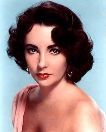 Στο σφυρί κοσμήματα της Elizabeth Taylor