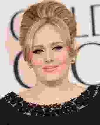 Adele: Τραγουδάει σε γάμους και παίρνει 149.000 $ το... λεπτό!
