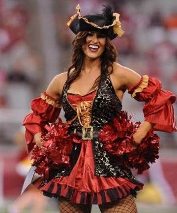 NFL: Σε ρυθμό αποκριών οι Cheerleaders (photos)
