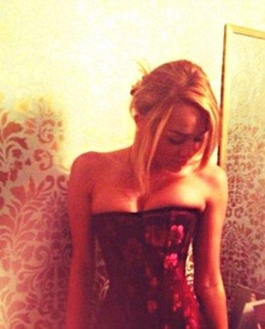 H Miley Cyrus οδεύει σταθερά προς την... εξαΰλωση