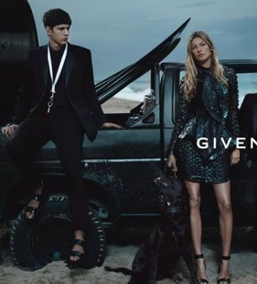 H Gisele είναι το νέο πρόσωπο του Givenchy