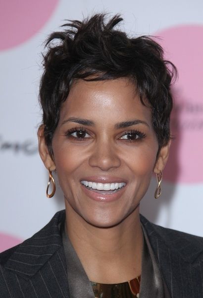 Η Halle Berry δεν είναι (πια) κορίτσι για σπίτι