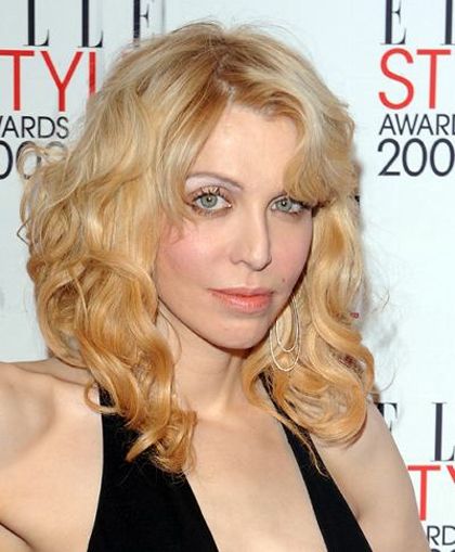 Δείτε την εφιαλτική όψη της Courtney Love χωρίς μακιγιάζ!