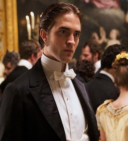 Robert Pattinson: Μήπως έχει αρχίσει να χάνει το βρετανικό του αέρα;