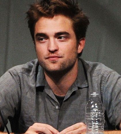 Ο Robert Pattinson θα τα ξεκαθαρίσει όλα live: Ετοιμαστείτε!