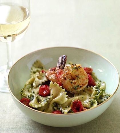 Farfalle με καραβίδες και φακές