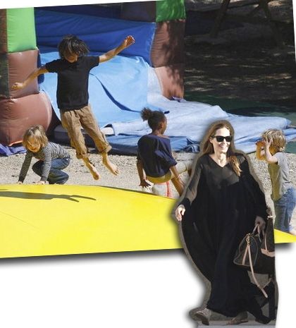 Αngelina Jolie: Στο πάρκο για παιχνίδια με τα πιτσιρίκια της