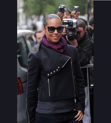 Alicia Keys: «Έχω εμμονή με την επιδερμίδα μου»