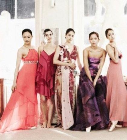 O Matthew Williamson κλείνει τα 15 και το γιορτάζει με μία super Swarovski συνεργασία (video)