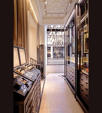 Άνοιξε: το πρώτο κατάστημα Burberry Beauty στο Λονδίνο