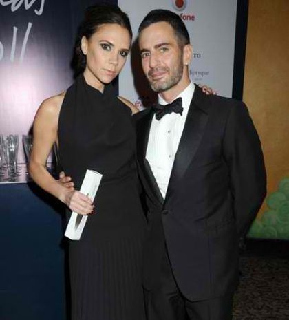 Victoria Beckham- Marc Jacobs: Η Louis Vuitton τσάντα- «μαϊμού» που τους έφερε πιο κοντά