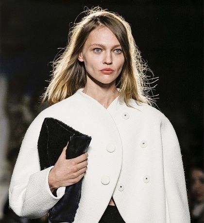 Sasha Pivovarova: η επιστροφή στην πασαρέλα