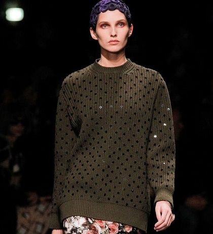 Kelsey Van Mook: η Καναδέζα που έκανε αίσθηση στο Givenchy ντεφιλέ