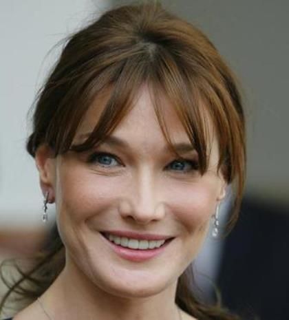 Η επιστροφή της Carla Bruni