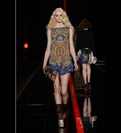 Backstage Beauty: Αισθησιακά waves στο show του label Just Cavalli
