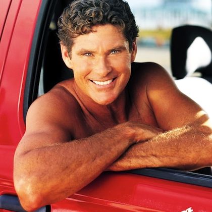 Δείτε πώς είναι η βίλα που αγόρασε ο David Hasselhoff