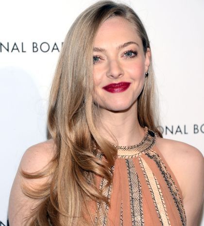 Η Amanda Seyfried μας εξηγεί πώς λειτουργεί ο γυναικείος κόλπος